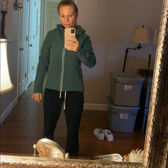 Fabletics jacket - Picture 6 of 8